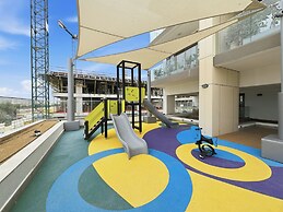Bloomfields Modern 1BR in Azizi Vista