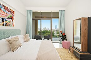Bloomfields Modern 1BR in Azizi Vista