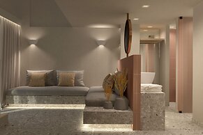 Aktaion Signature Suites
