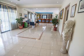 Cliff Bay Hotel