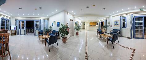 Cliff Bay Hotel