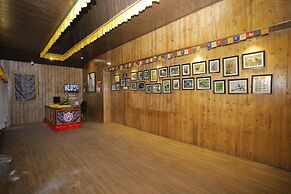 Latitudee Boutique Rooms