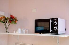 LA CASA DEL VINO-THE WINE HOUSE