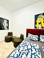 Cozy Private Room Walk to FAC Platz