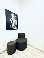 Cozy Private Room Walk to FAC Platz