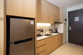 Louis Kienne Suite Cikarang