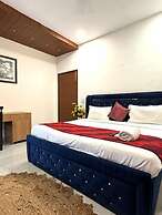 Fortune Home Service Apartment E-28 1A