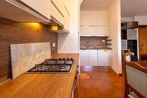 Claudia Flat - near the beach & parking