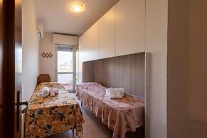 Claudia Flat - near the beach & parking