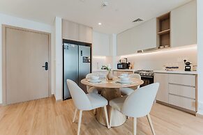 PVH - Refined 2BR - Island Park 2
