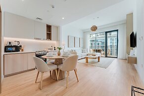 PVH - Refined 2BR - Island Park 2