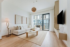PVH - Refined 2BR - Island Park 2