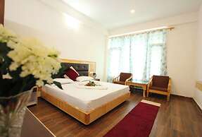 Hotel Saras Manali Near Hadimba Temple