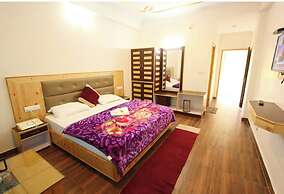 Hotel Saras Manali Near Hadimba Temple
