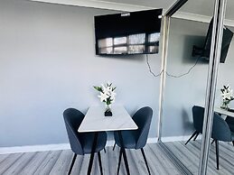 Home Studio  Free Parking Prime Location