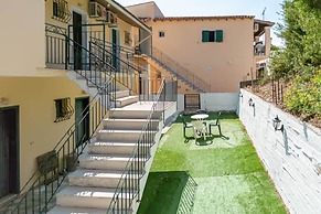 Gavriil Apartments Corfu - Courtyard Retreat