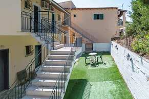 Gavriil Apartments Corfu - Maisonette w Sea Views