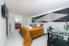 Muta House