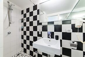 Muta House