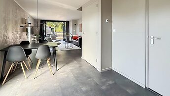 Modern Forest Home Near Beach