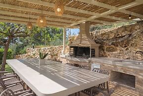 Lithea Seaview Villa & Estate