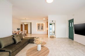 Lithea Seaview Villa & Estate