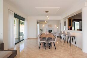Lithea Seaview Villa & Estate
