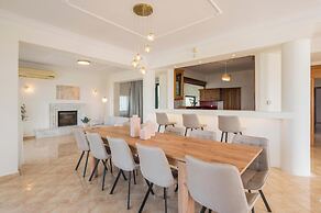 Lithea Seaview Villa & Estate