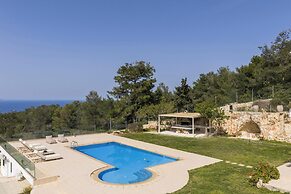 Lithea Seaview Villa & Estate