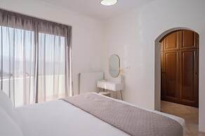 Lithea Seaview Villa & Estate
