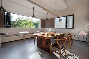Anji Hanqing Valley Residence