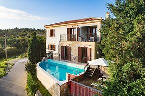 Villa Asteri With 3 Bedrooms and 3 Bathrooms