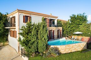 Villa Asteri With 3 Bedrooms and 3 Bathrooms