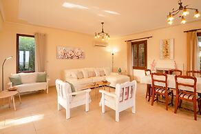 Villa Asteri With 3 Bedrooms and 3 Bathrooms