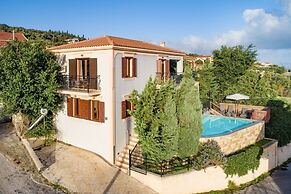 Villa Asteri With 3 Bedrooms and 3 Bathrooms