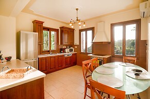 Villa Asteri With 3 Bedrooms and 3 Bathrooms