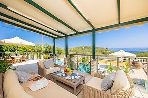 Villa Afroditi With 3 Bedrooms and 3 Bathrooms