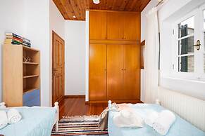 Villa Afroditi With 3 Bedrooms and 3 Bathrooms