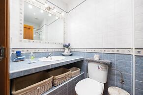 Villa Los Naranjos With 3 Bedrooms and 2 Bathrooms