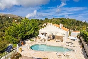 Villa Socrates With 3 Bedrooms and 2 Bathrooms