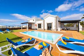 Villa Dragos With 3 Bedrooms and 3 Bathrooms