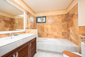Villa Dragos With 3 Bedrooms and 3 Bathrooms