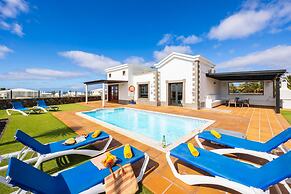 Villa Dragos With 3 Bedrooms and 3 Bathrooms