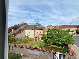 Charming and Comfortable Holiday Home in Melay