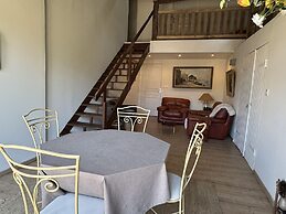 Charming and Comfortable Holiday Home in Melay