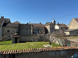 Charming and Comfortable Holiday Home in Melay
