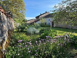 Charming and Comfortable Holiday Home in Melay