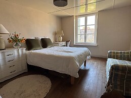 Charming and Comfortable Holiday Home in Melay