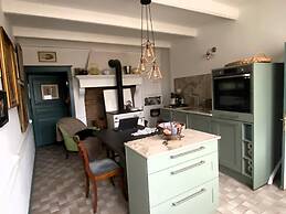 Charming and Comfortable Holiday Home in Melay