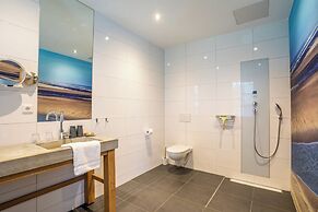 Grand Villa With Sauna & Jacuzzi